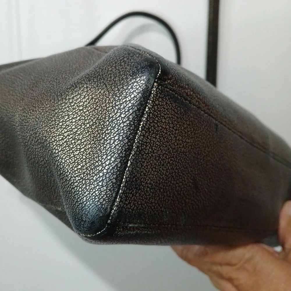 COACH Black And Copper Metallic Pebbled Leather Kelsey Crossbody Bag Purse
